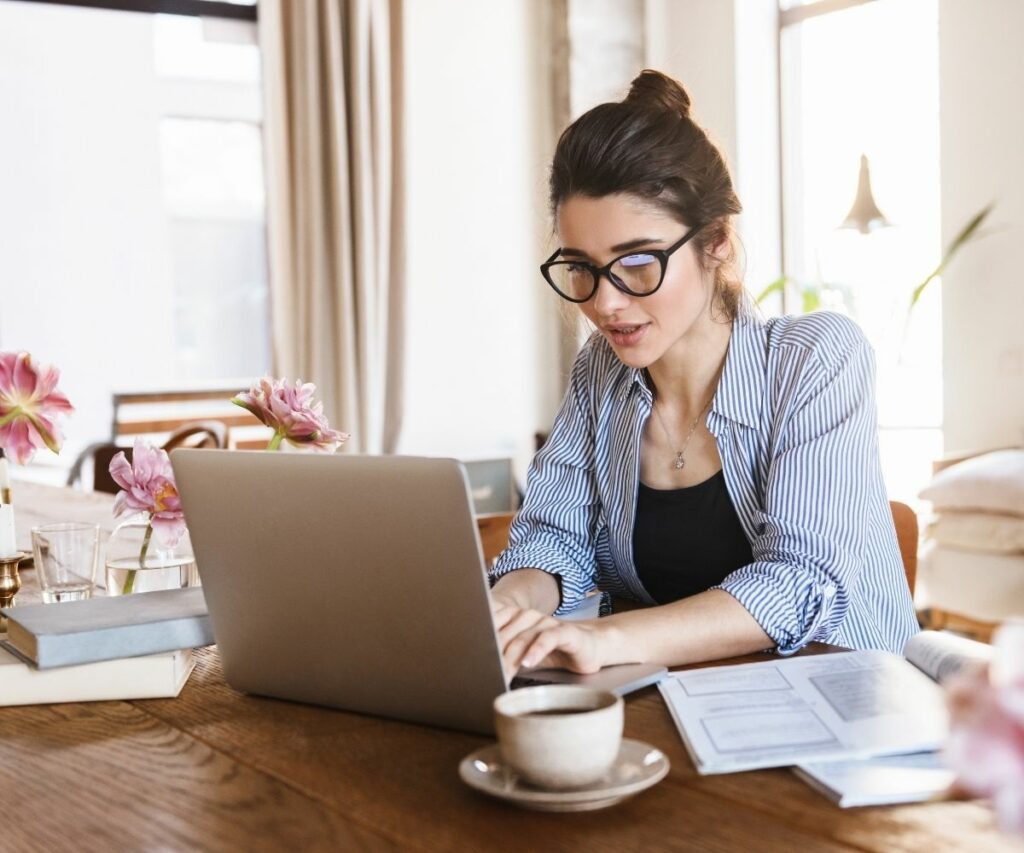 Mesa de escritorio para hogar